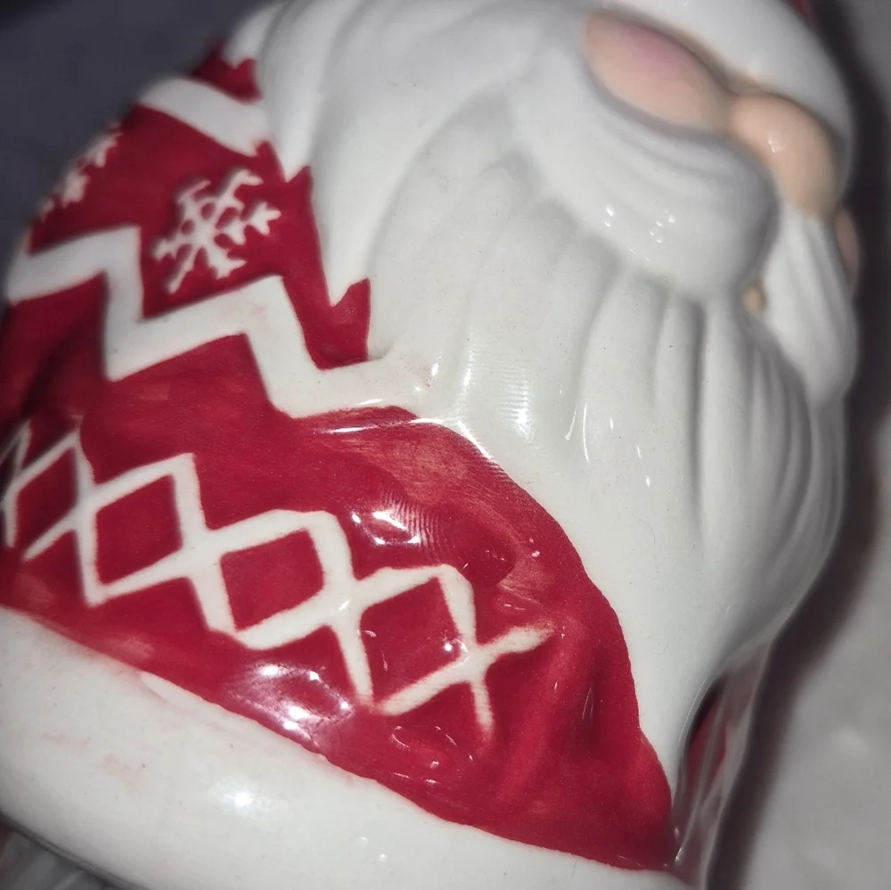 Scentsy PLUG IN Santa, Be Jolly Mini Wax Warmer
